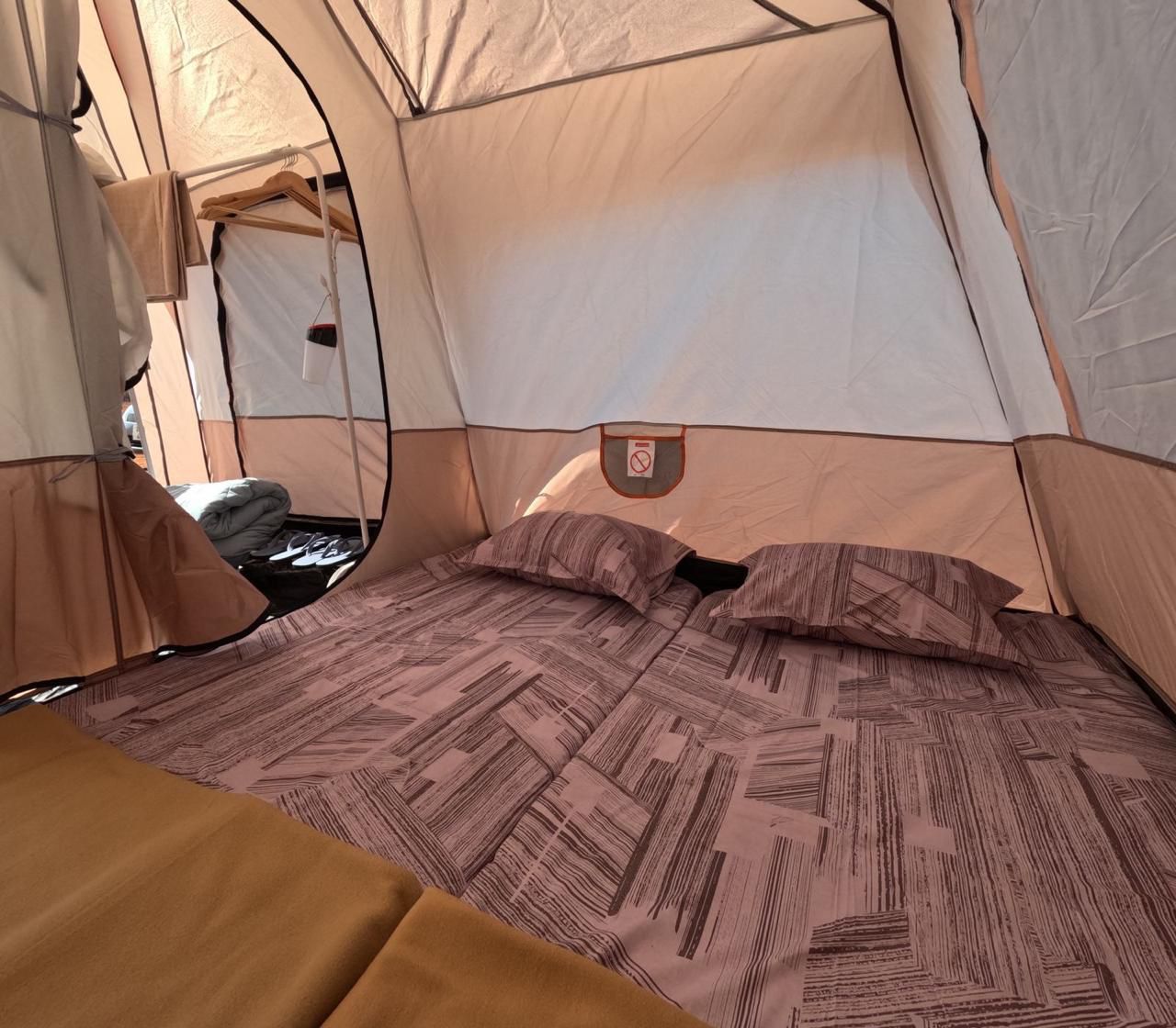Larang Camping